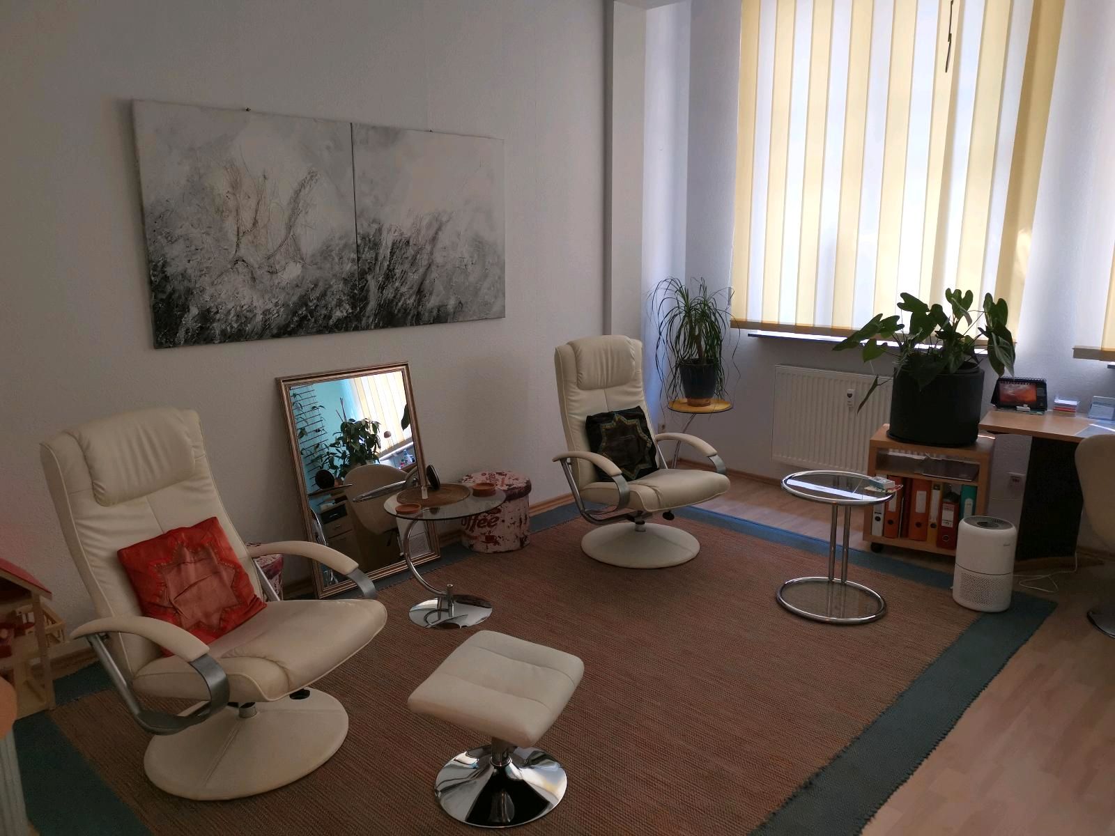 Mittlerer Raum (18 qm)